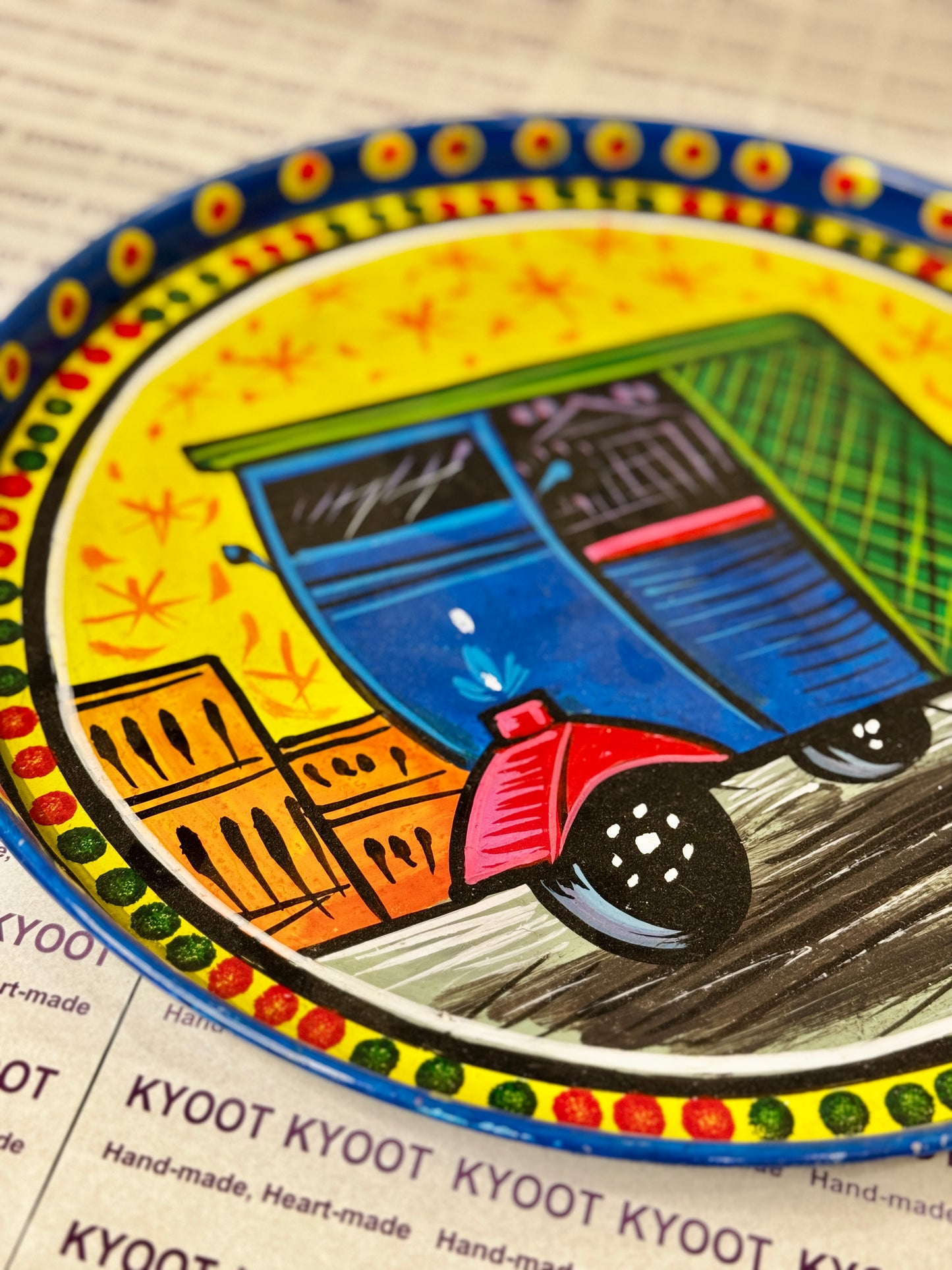 Round Truck Art Trays