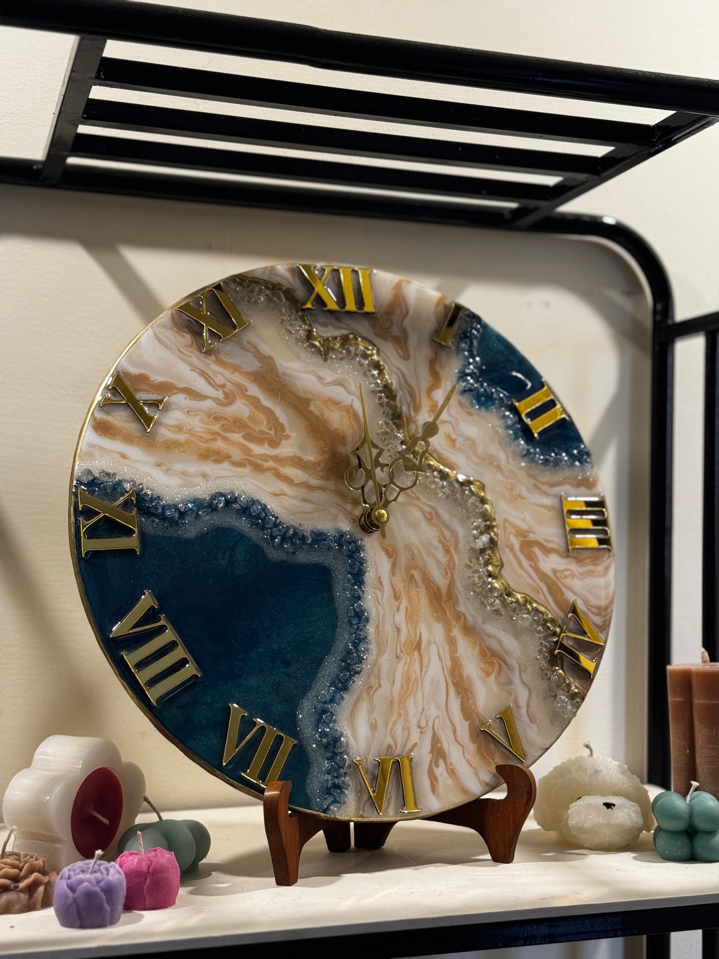 Blue & Beige - Resin Art Clock