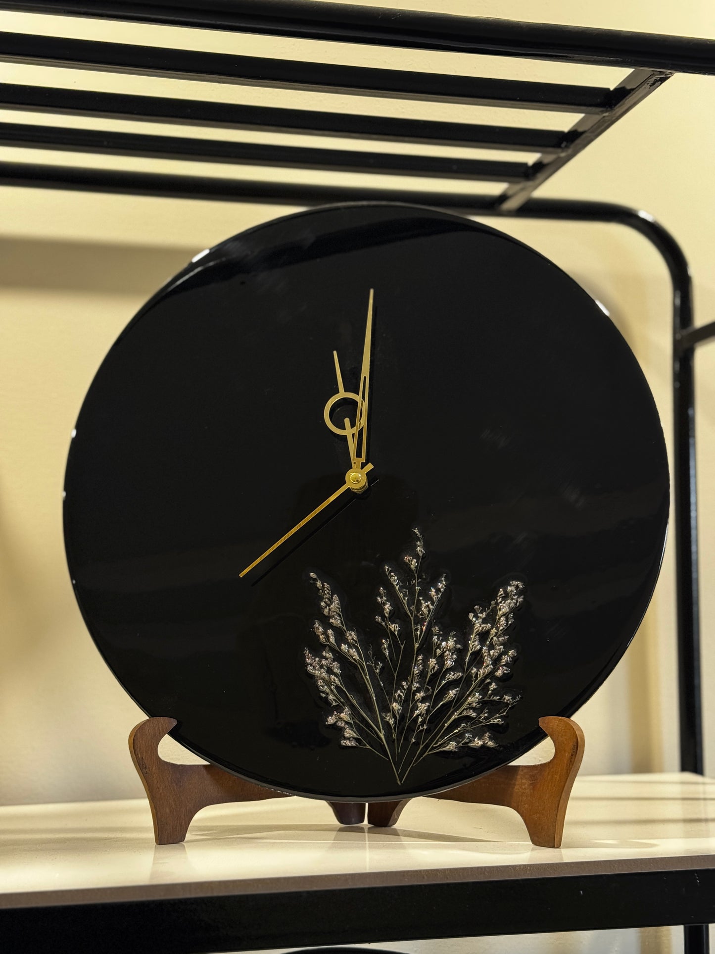 Black Feather - Resin Art Clock